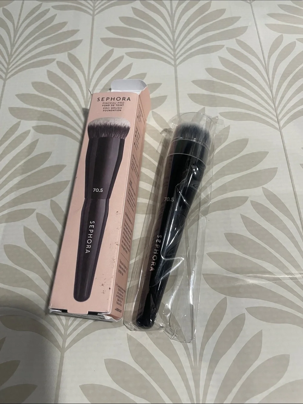 Sephora Foundation Shade 70.5 in Pro Brush Circular